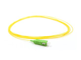 SC/APC 8  Pigtail SM G657A1 900 m 1.5M